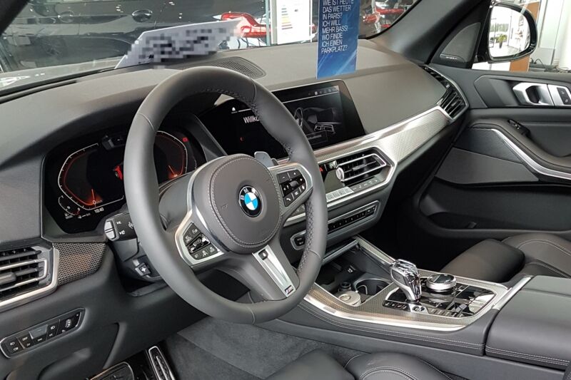 BMW-X5-Interior-opt